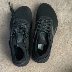 Ladies Reebok Nano 9 sneakers